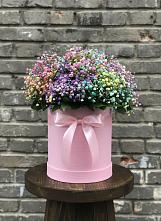 Цветочная композиция из Гипсофила и Розы в шляпной коробке в Вязниках