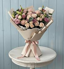 Букет цветов из:  Розы и Лизиантусы в Вязниках