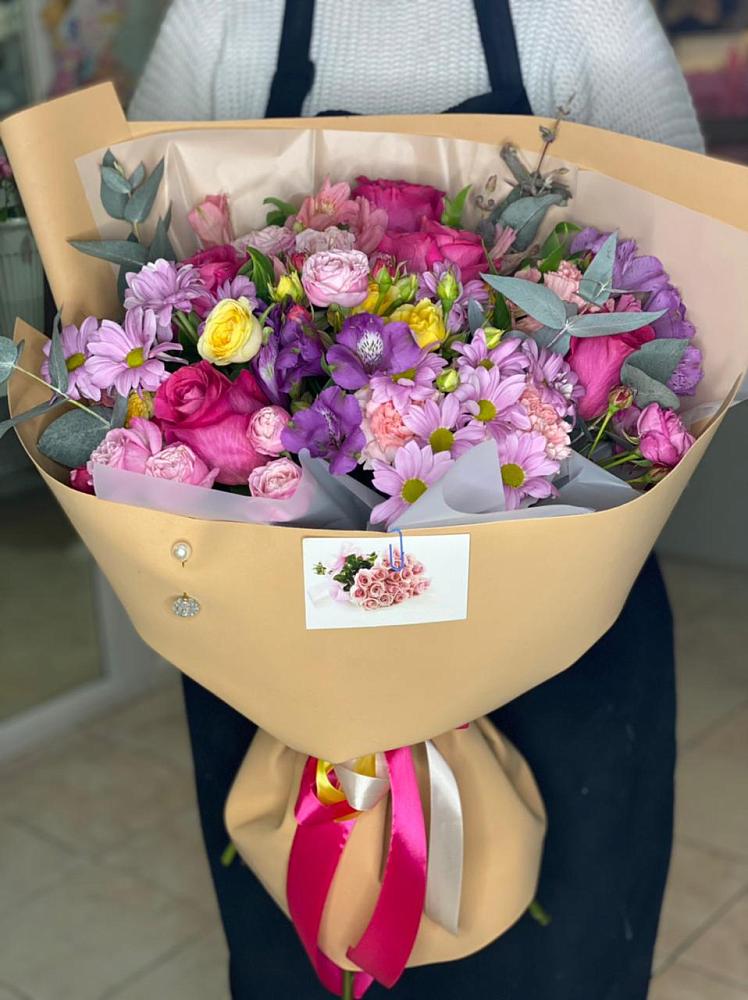 Букет цветов из: Хризантемы, Гвоздики и Альстромерии в Вязниках