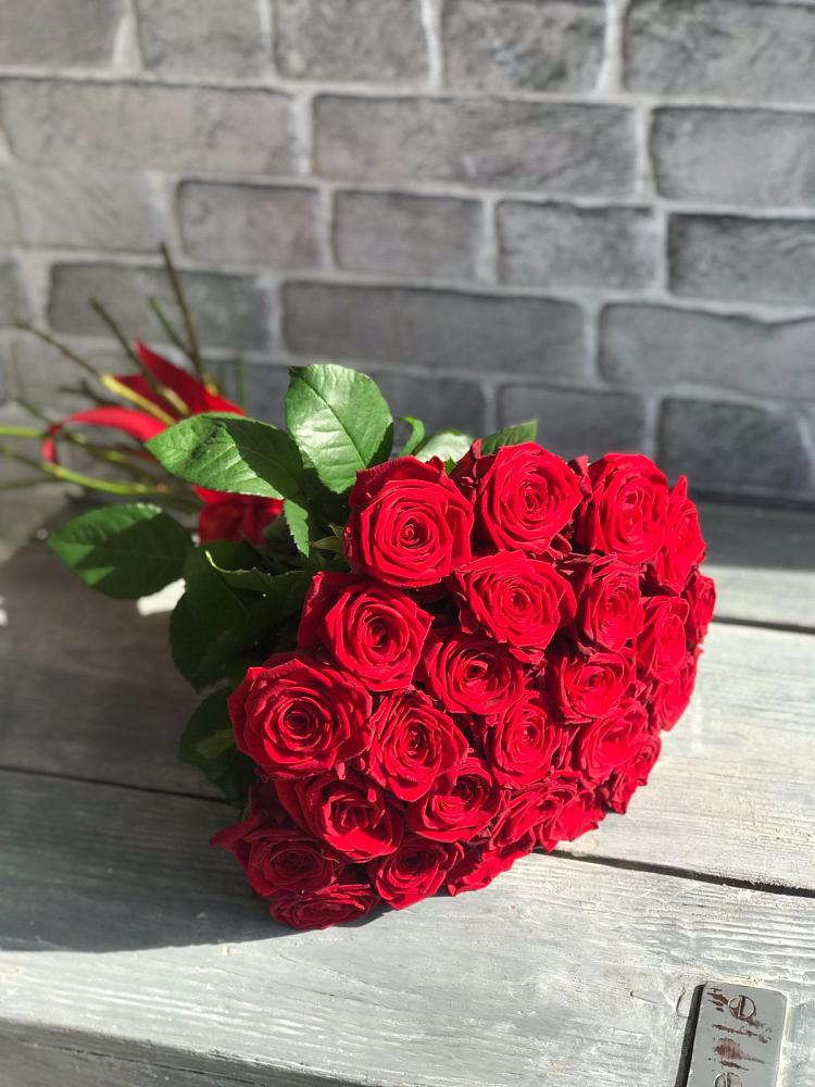 Букет Красные розы Фридом в Вязниках