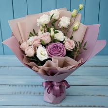 Букет Легкое дыхание в Вязниках Букет цветов из:  Розы и Лизиантусы в Вязниках