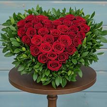 Композиция Сердце в любви в Вязниках Цветочная композиция из Розы в виде сердца в Вязниках