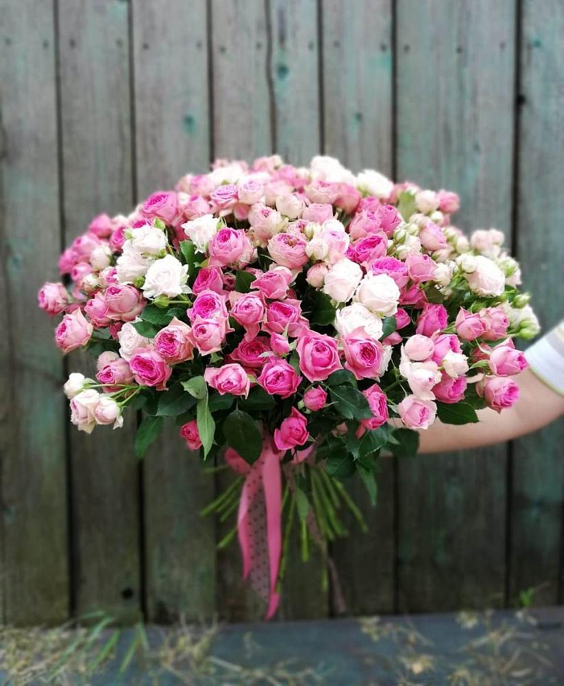 Букет Розовые кустовые розы Натали и Лав Лидия в Вязниках