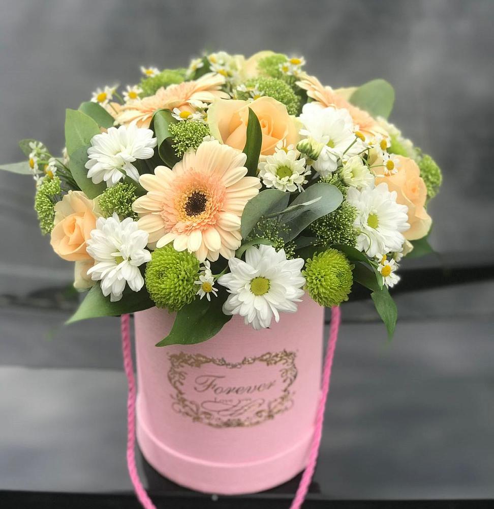 Цветочная композиция из Розы, Герберы и Хризантемы в шляпной коробке в Вязниках