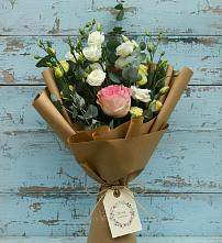 Букет цветов из:  Розы и Лизиантусы в Вязниках