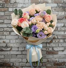 Букет Феерия в Вязниках Букет цветов из:  Розы, Лизиантусы и Гвоздики в Вязниках